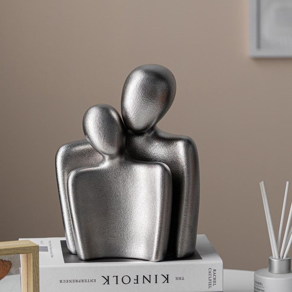 Silver Couple Sculpture (25x20 CM)