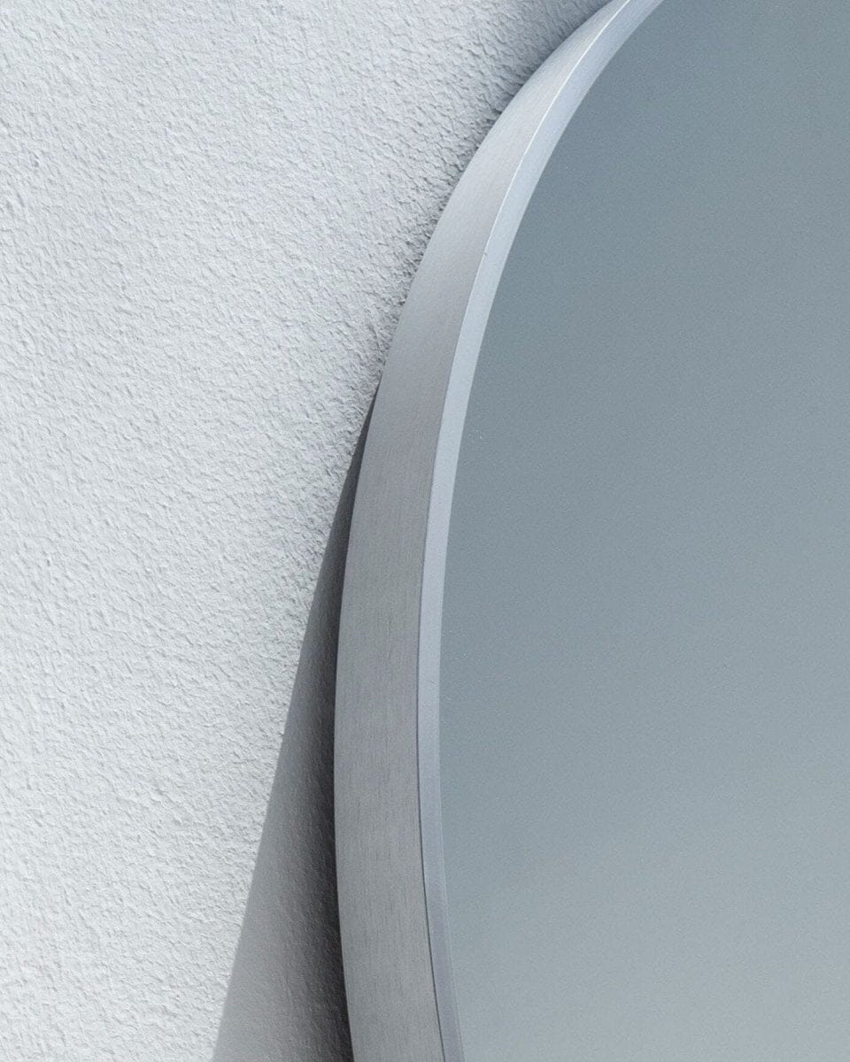 Silver Round Wall Mirror (5 Sizes) Mirrors 