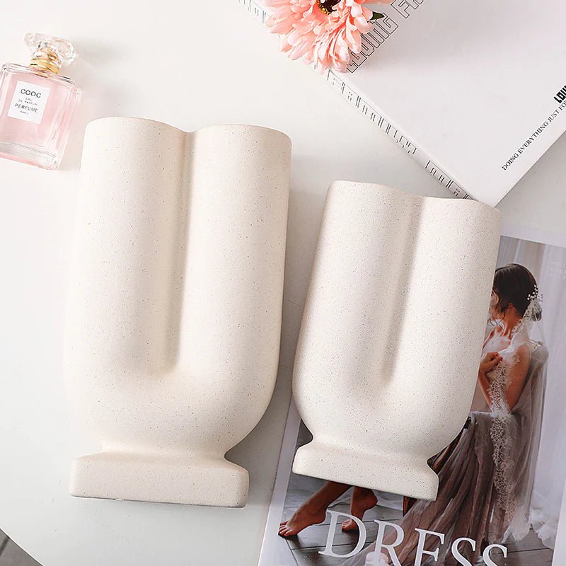 U-Shape Off-White Vase (Set of 2)