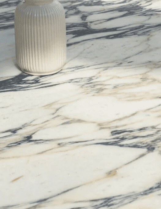 Arizona Viola Oval Coffee Table