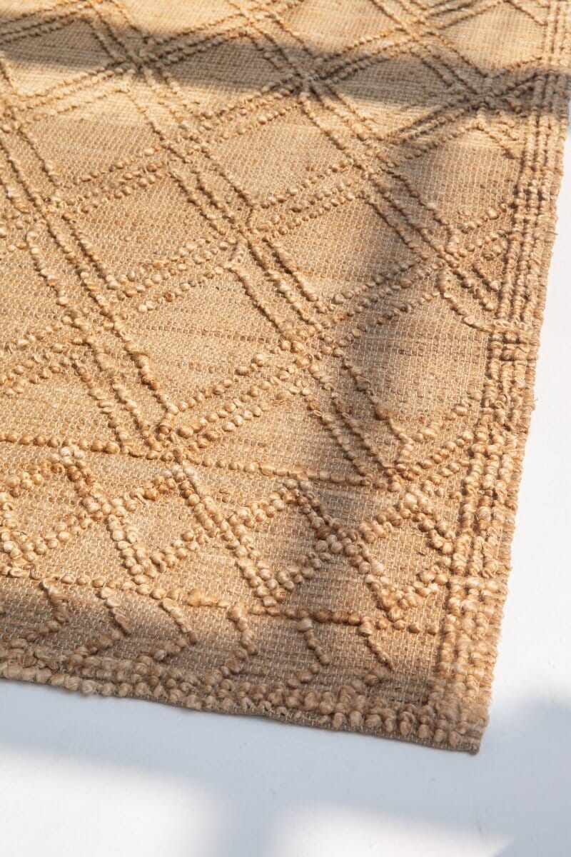 Ehly Elegance - Natural Color Jute with 3D Diamond Pattern (2 Sizes)