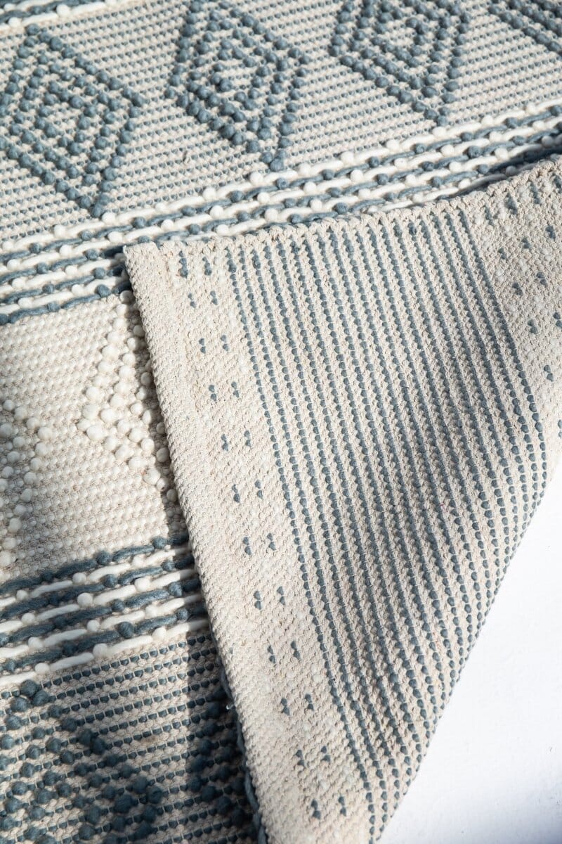 Azure Diamonds - Blue & White Woven Rug (2 Sizes) - Homekode