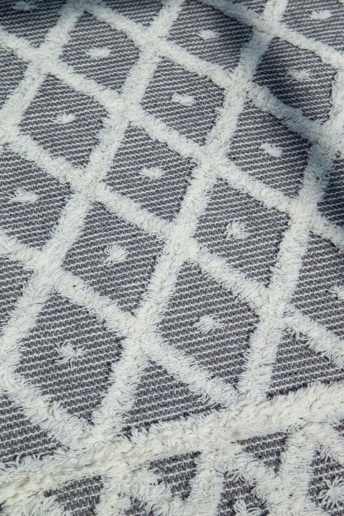White Diamonds - Grey Woven Rug (6 Sizes)