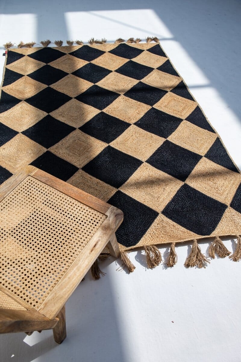 Lozenge Luxe - Black and Beige Jute Rug (5 Sizes)