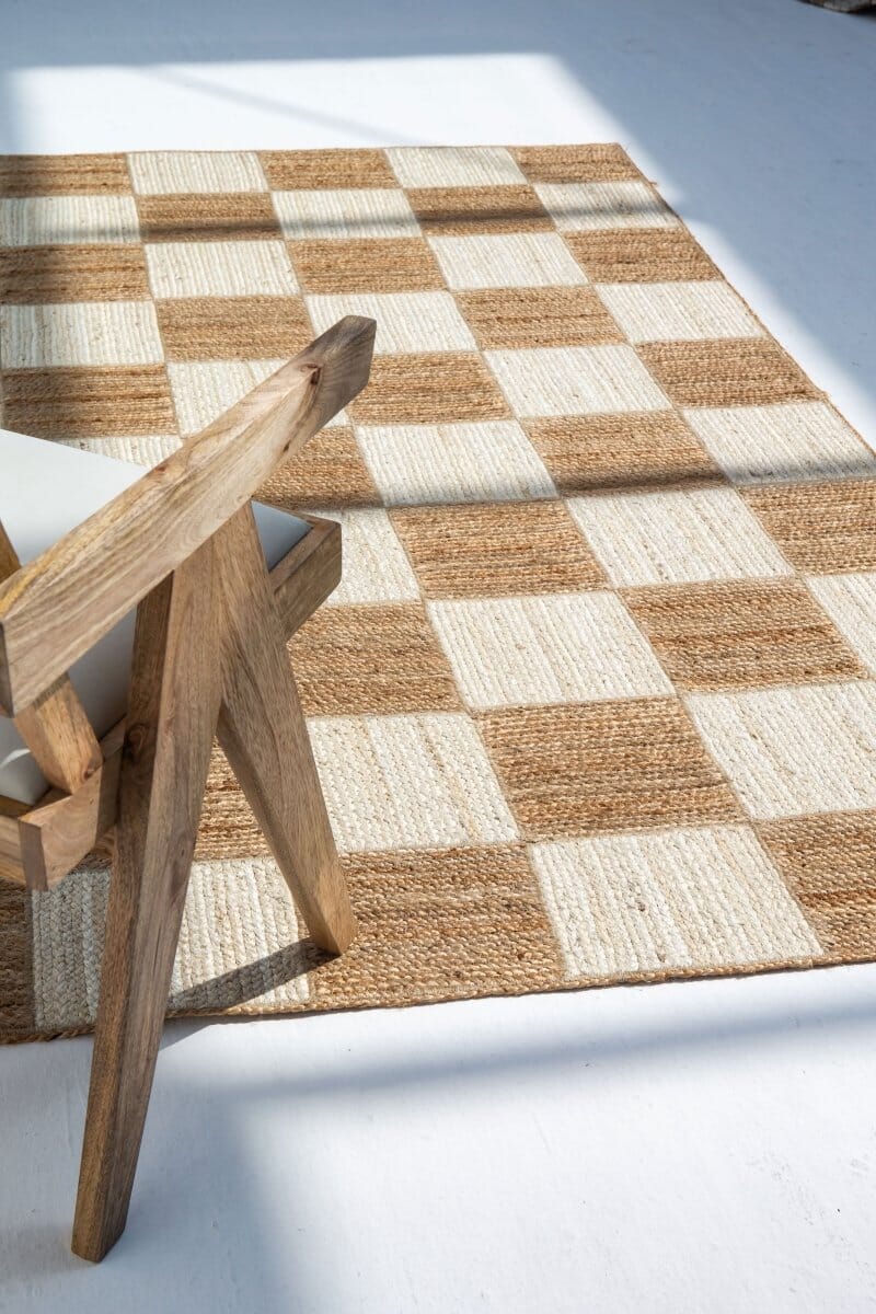 Checkered Naturale Bleached Jute Rug with Classic Pattern Texture ...