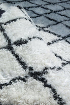 Criss Cross White & Black Fluffy Shaggy Rug (200x300 CM)