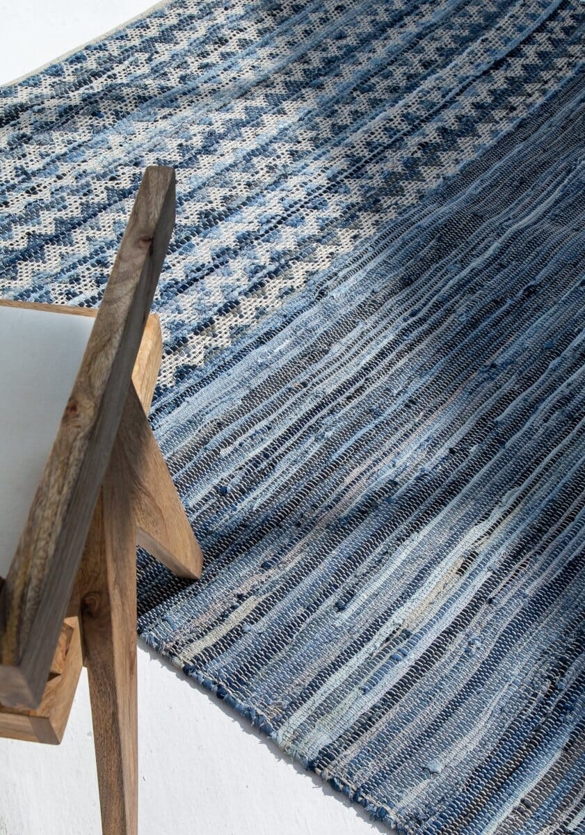 Azure Zigzag - Blue Woven Rug (5 Sizes)