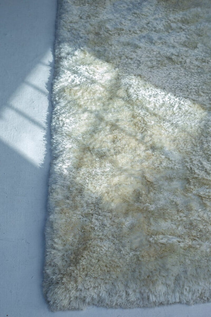 Cloud Haven - White Fluffy Shaggy Rug (4 Sizes)