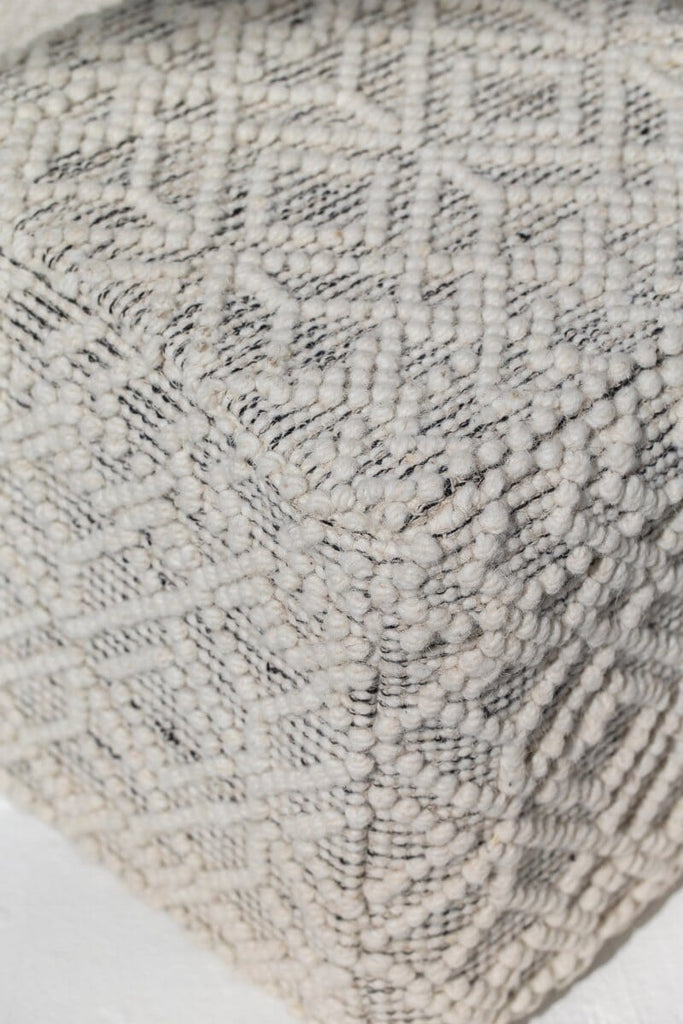 Boho White Geometry Wool Pouf (40x40x40 CM)