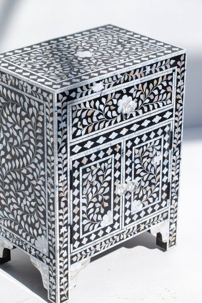 Erica Black & White Mother of Pearl Side Table Homekode 