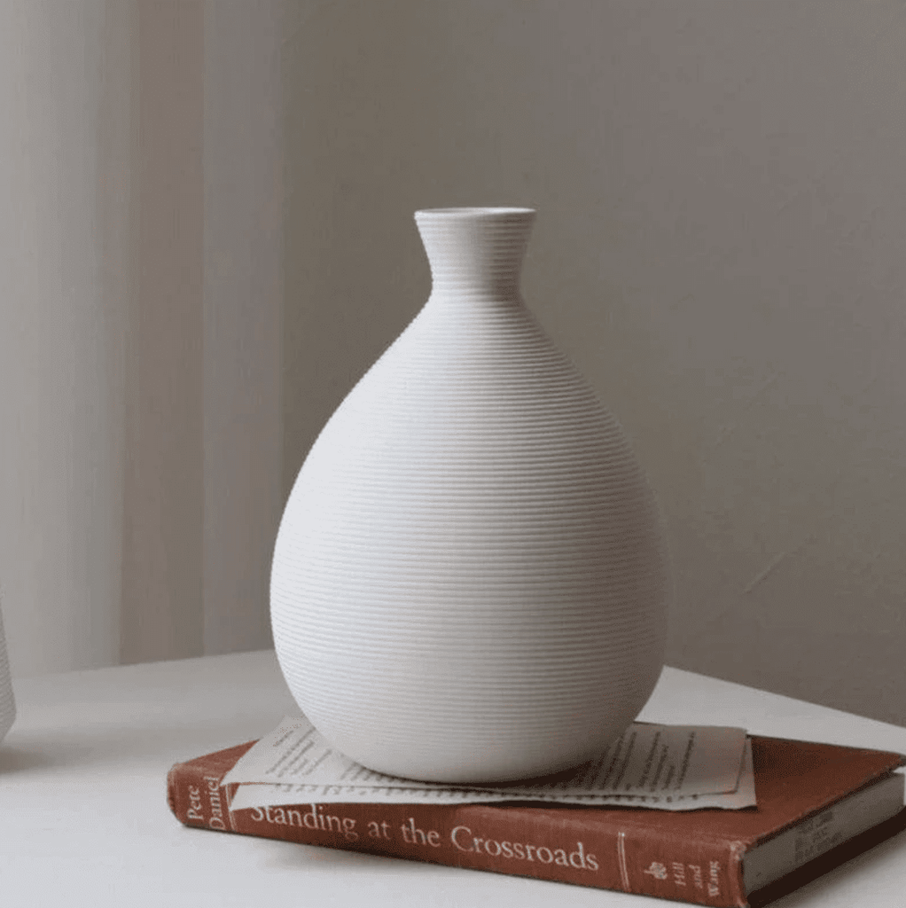Ripple Ceramic Vase (9.1x14 CM)