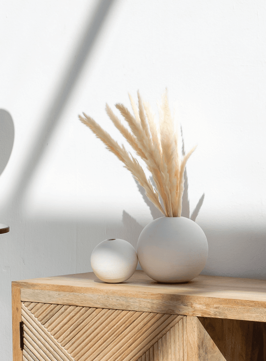 Round Ceramic Off-White Vase (2 Sizes)