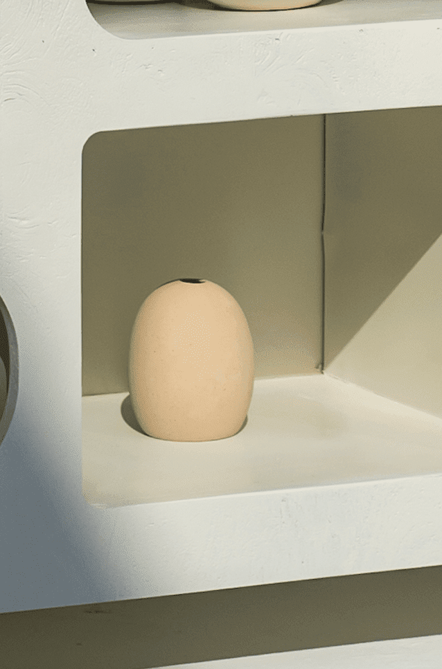 Mini Oval Beige Ceramic Vase (7x9 CM)